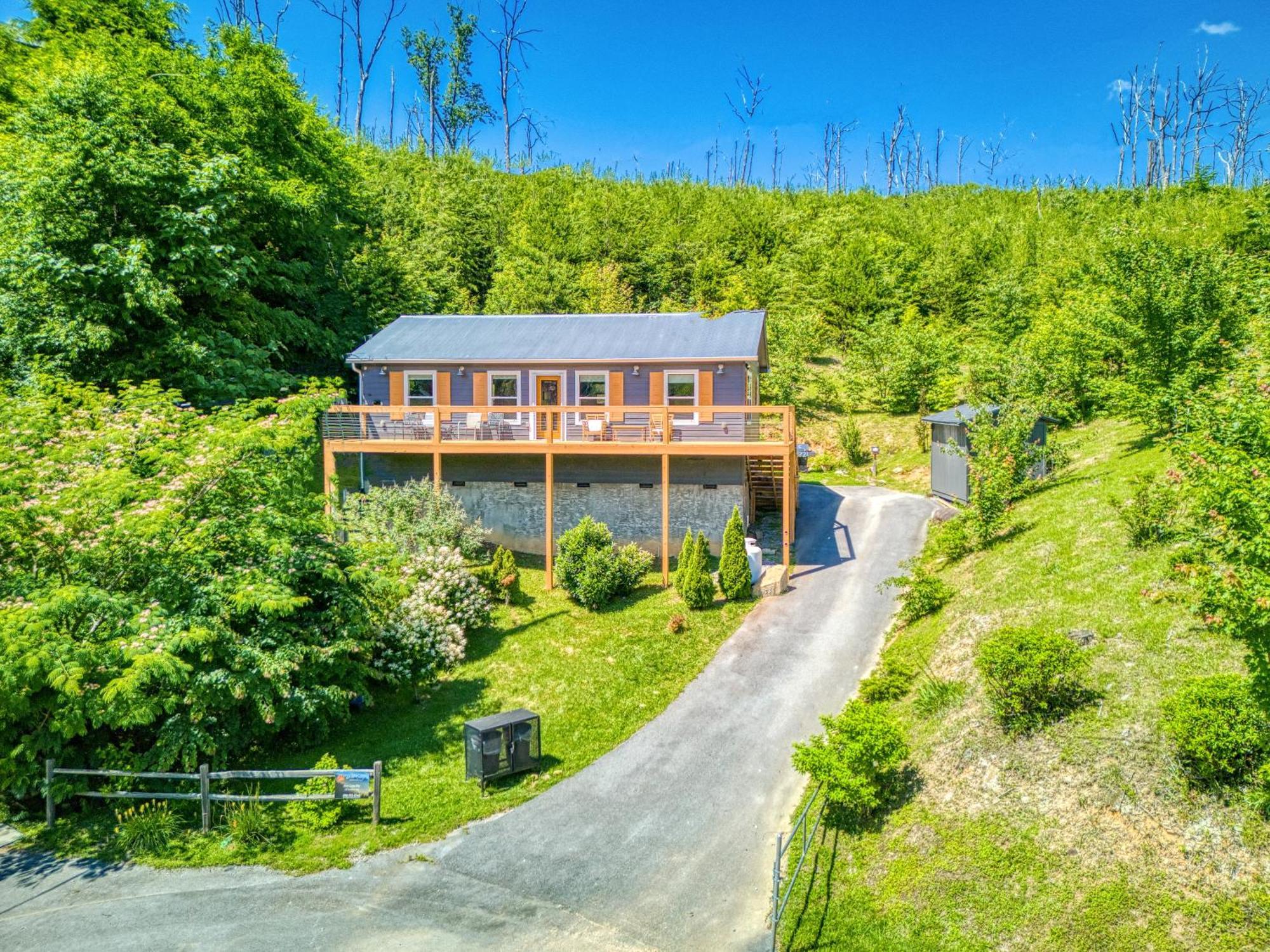 Key Lime Pie, Hot Tub,Wifi, 1089 Free Tickets Each Paid Day, Dollywood And More Gatlinburg Luaran gambar